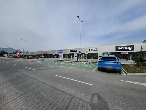 FINES Retail Park Velingrad